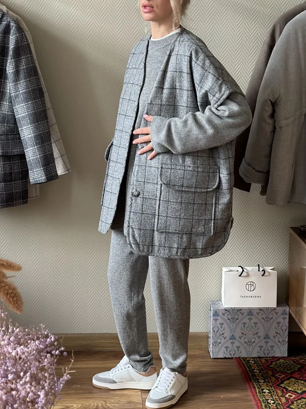 Жилетка пуховая Серая мягкая клетка