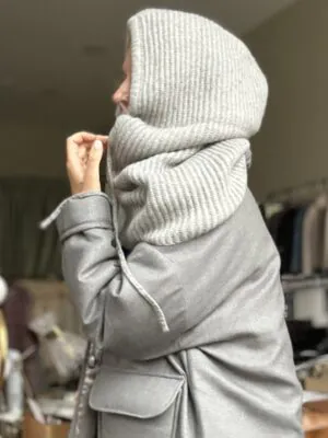 Капор из 100% кашемира LoroPiana Нежно Серый