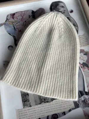 Шапка из 100% кашемира LoroPiana Milky