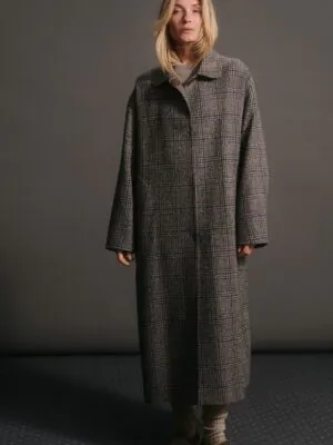 Пальто из шерсти, шелка и льна LoroPiana "Я нужно всем и каждому"